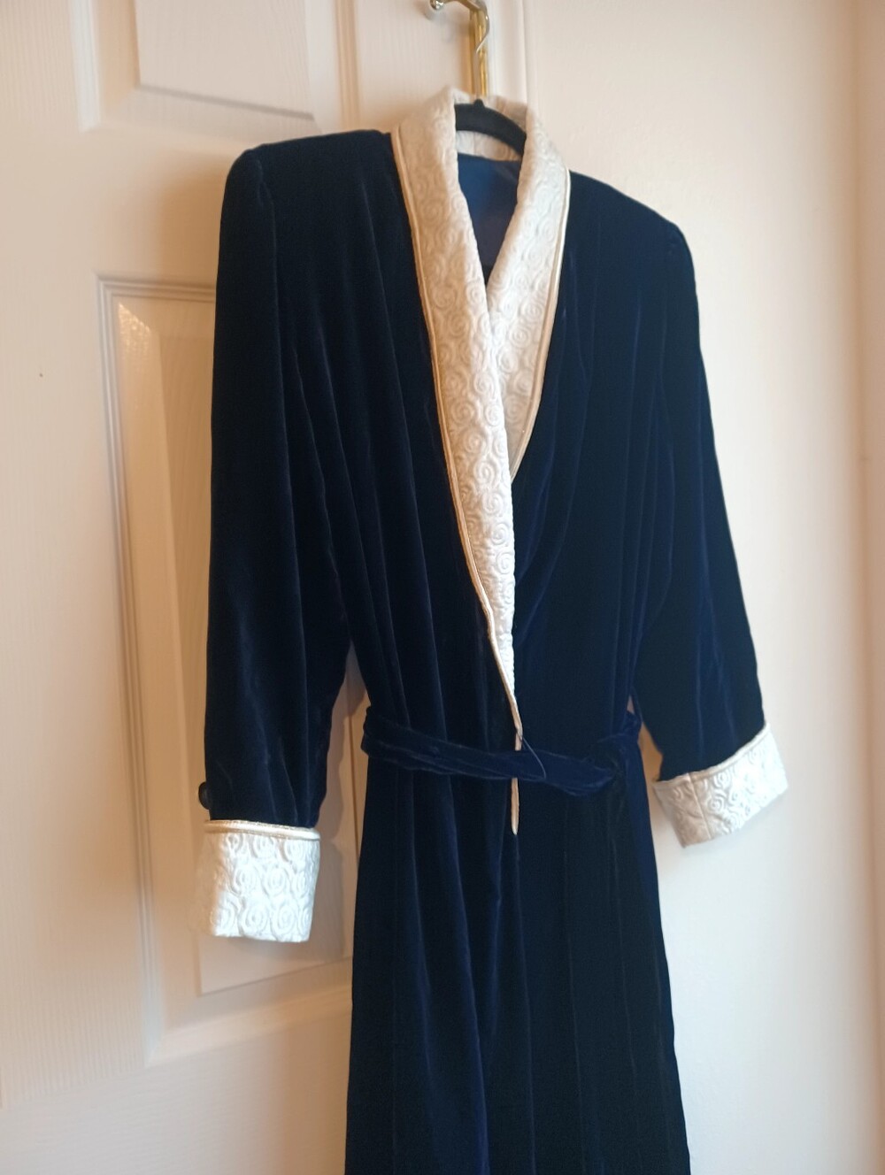 Velvet Navy Blue Robe - Picture 2 of 6